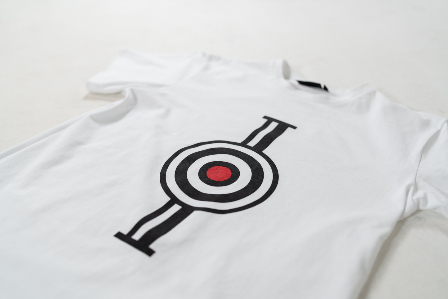 (AIM T-Shirt) White X Black